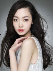 李米薇个人资料,才华横溢的年轻艺术家，探索艺术与生活的完美融合